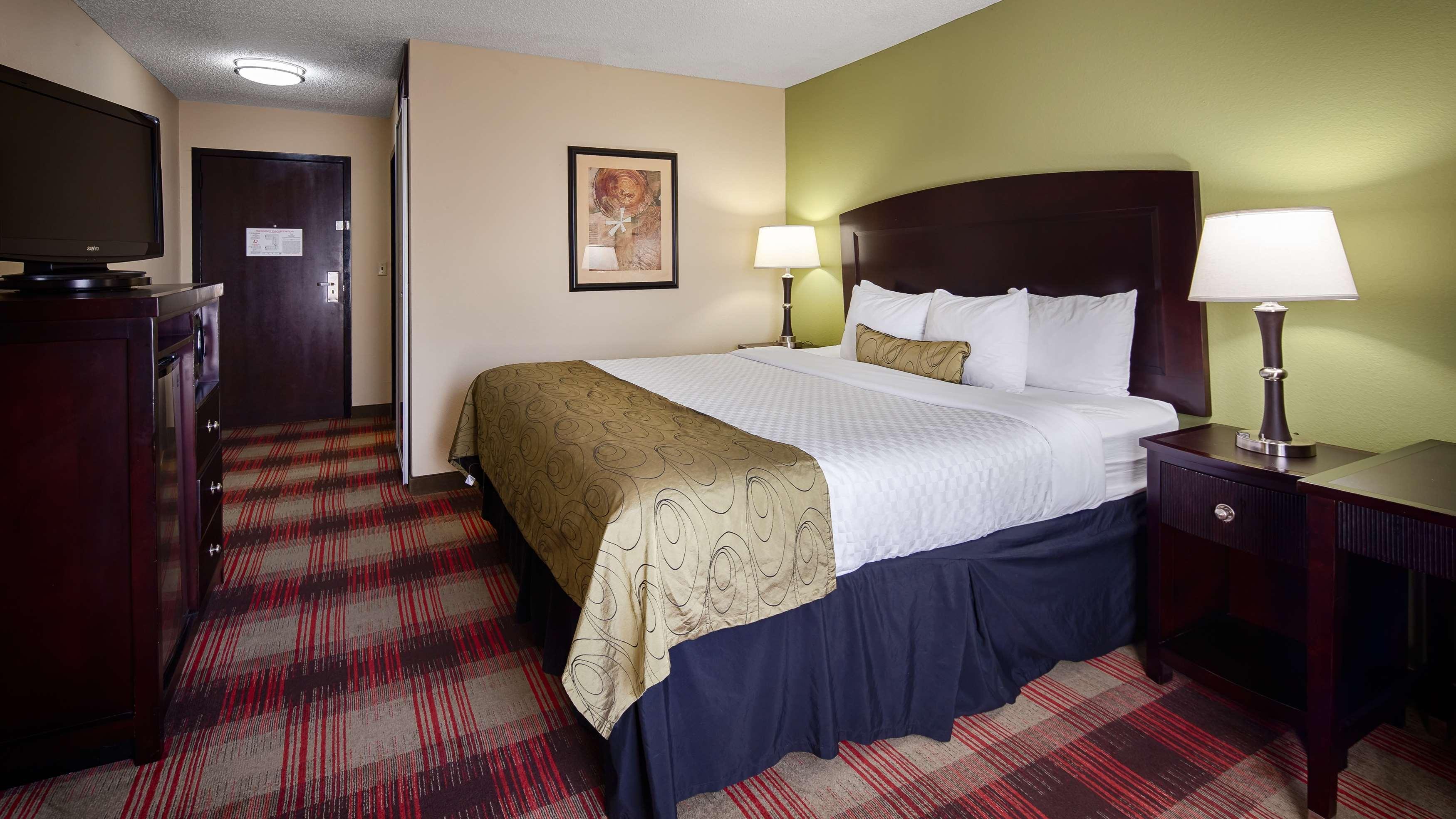 Best Western Plus Addison/Dallas Hotel Ngoại thất bức ảnh