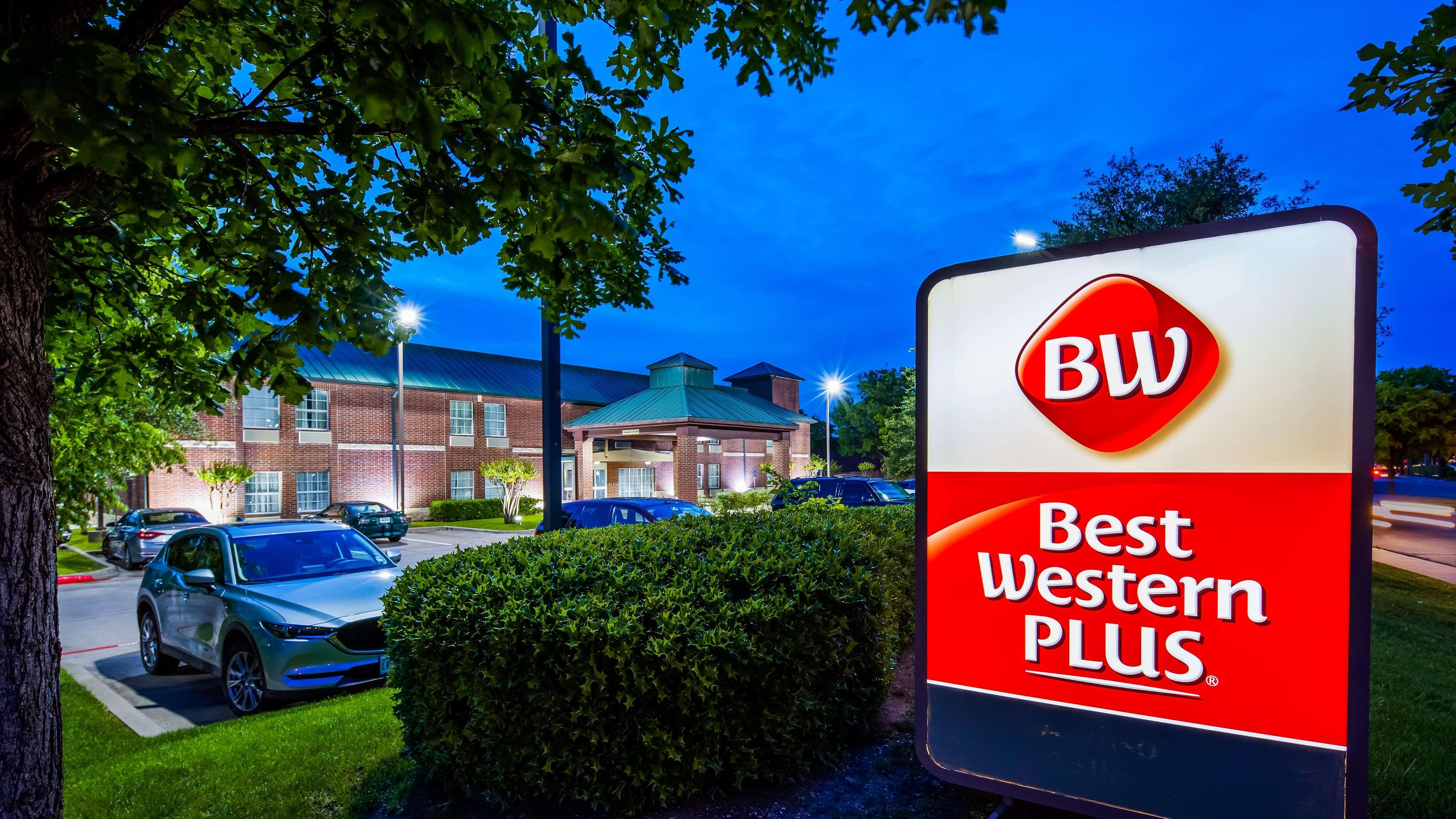 Best Western Plus Addison/Dallas Hotel Ngoại thất bức ảnh