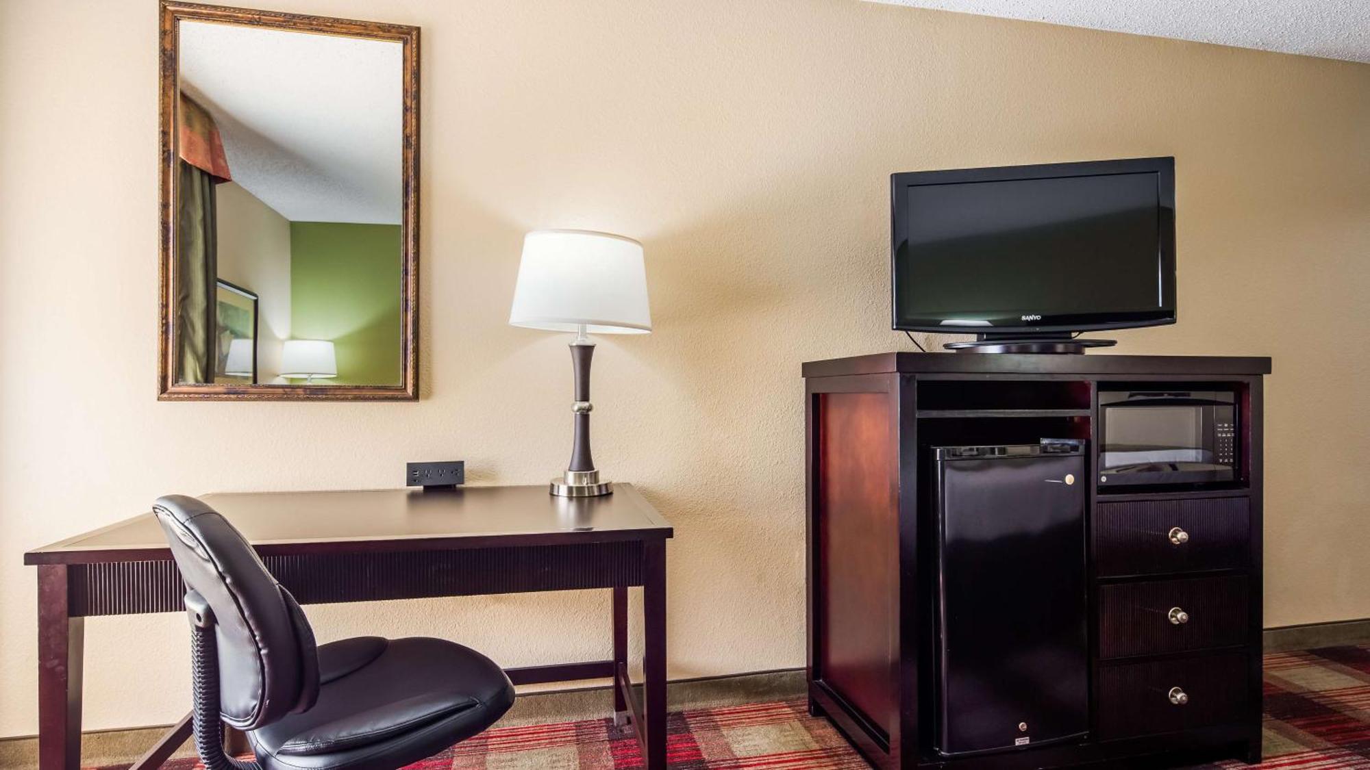 Best Western Plus Addison/Dallas Hotel Ngoại thất bức ảnh